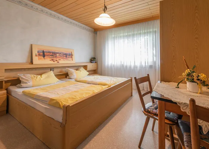 _ _ Drei Linden Apartament