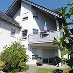 _ _ Drei Linden Värdshus *