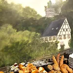 _ _ Drei Linden 페그니츠